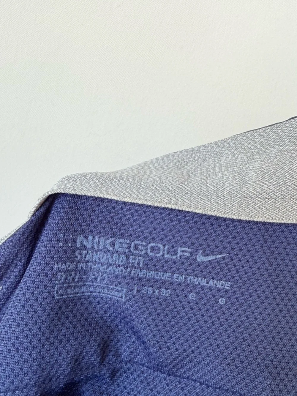 Nike Men’s Lightweight Golf Pants in Navy Blue size 33” x 32”